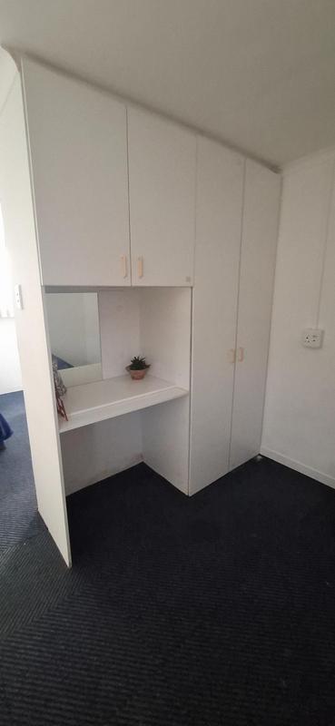 To Let 1 Bedroom Property for Rent in Goodwood Central Western Cape